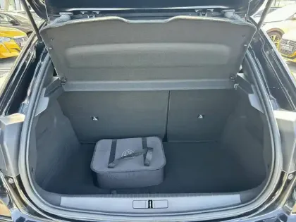 Photo 5 Peugeot 208  Electrique 50 kWh 136ch