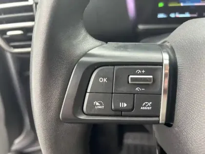 Photo 14 Citroën C4 e- 136 ch Automatique