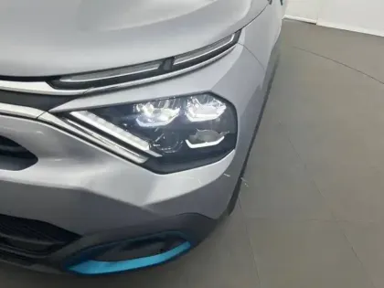 Photo 15 Citroën C4 e- 136 ch Automatique