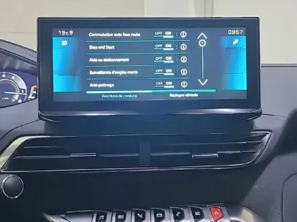Photo 40 Peugeot 5008  PureTech 130ch S&S EAT8