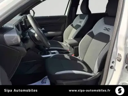 Photo 11 Dacia Bigster  Mild Hybrid 130 4x4