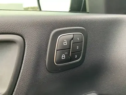 Photo 27 Ford Kuga  2.5 Duratec 243 ch PHEV Powershift
