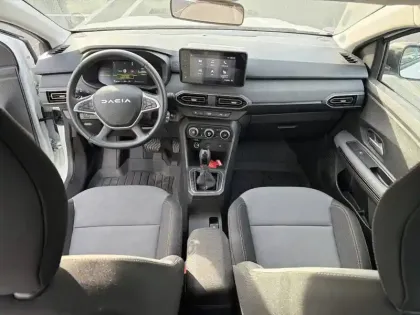 Photo 7 Dacia Jogger  Hybrid 140 7 places GSR2