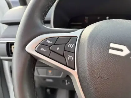 Photo 20 Dacia Jogger  Hybrid 140 7 places GSR2