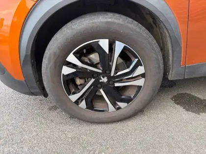 Photo 12 Peugeot 2008  BlueHDi 130 S&S EAT8