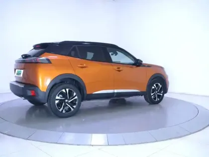 Photo 29 Peugeot 2008  BlueHDi 130 S&S EAT8