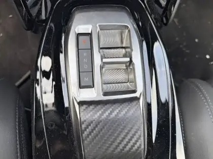 Photo 13 Peugeot 2008  BlueHDi 130 S&S EAT8