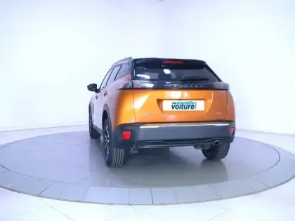 Photo 31 Peugeot 2008  BlueHDi 130 S&S EAT8