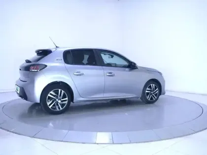 Photo 7 Peugeot 208  PureTech 75 S&S BVM5