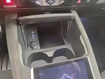 Photo 40 DS DS 4  Hybride E-Tense 225 EAT8