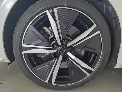 Photo 14 Peugeot 308  PHEV 180 e-EAT8