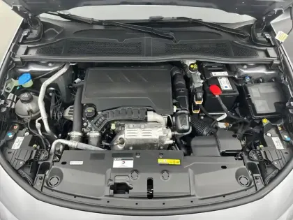 Photo 24 Peugeot 308  PureTech 130ch S&S EAT8