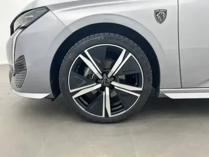 Photo 12 Peugeot 308  PureTech 130ch S&S EAT8