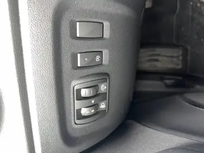 Photo 6 Renault Captur  TCe 120 Energy EDC Intens