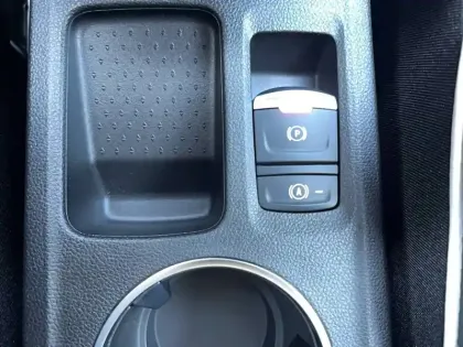 Photo 24 Renault Captur  TCe 90