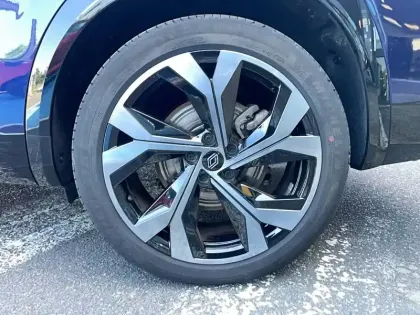 Photo 16 Renault Espace  E-Tech full hybrid 200 GSR2
