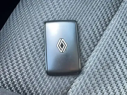 Photo 26 Renault Espace  E-Tech full hybrid 200 GSR2