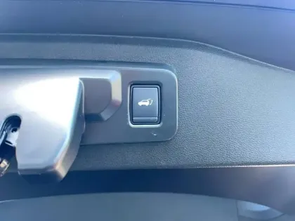 Photo 12 Renault Espace  E-Tech full hybrid 200 GSR2