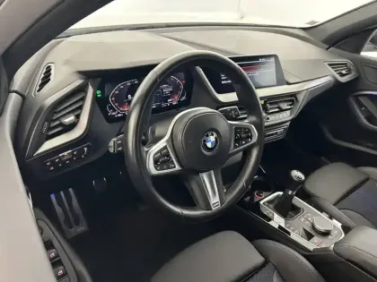 Photo 30 BMW Serie 1 116i 109 ch