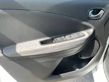 Photo 10 Renault Zoé Zoe R135 - 22B