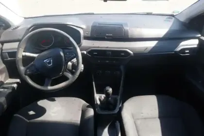 Photo 8 Dacia Sandero  SCe 65