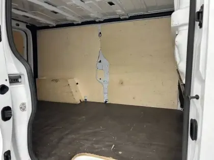 Photo 24 Renault Trafic  PC L2H1 3T BLUE DCI 150