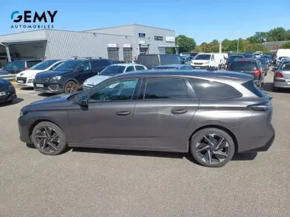 Photo 19 Peugeot 308  SW PureTech 130ch S&S BVM6