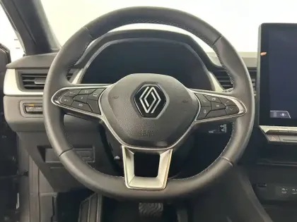 Photo 23 Renault Captur  E-Tech full hybrid 145 ch