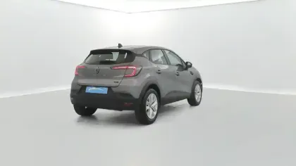 Photo 13 Renault Captur  E-Tech full hybrid 145 ch