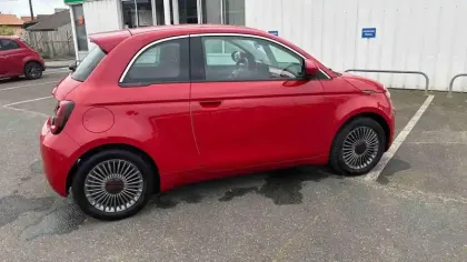 Photo 24 Fiat 500  e 95 ch