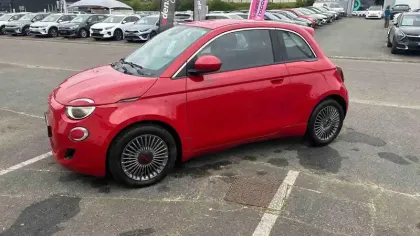 Photo 30 Fiat 500  e 95 ch