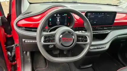 Photo 13 Fiat 500  e 95 ch
