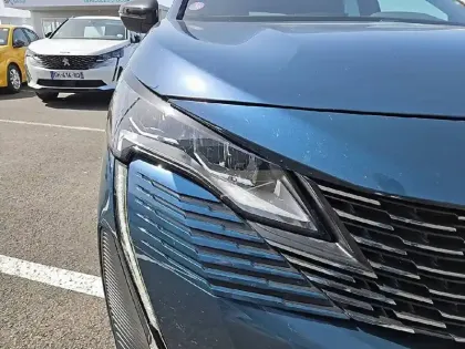 Photo 15 Peugeot 3008  Hybrid 136 e-DCS6