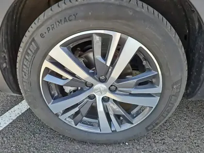 Photo 12 Peugeot 3008  Hybrid 136 e-DCS6