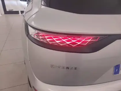 Photo 16 DS DS 7 DS7 Crossback Hybride E-Tense 225 EAT8