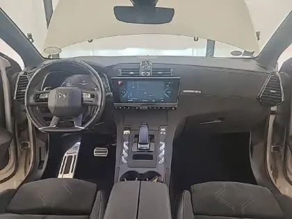 Photo 7 DS DS 7 DS7 Crossback Hybride E-Tense 225 EAT8