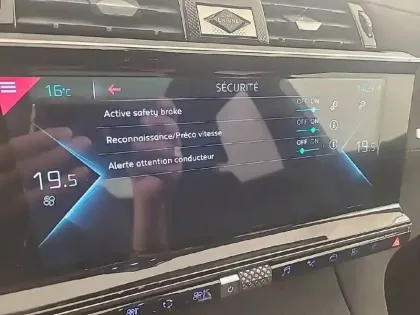 Photo 19 DS DS 7 DS7 Crossback Hybride E-Tense 225 EAT8