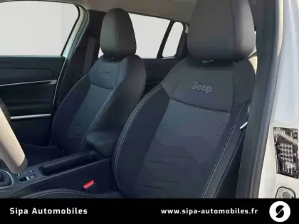 Photo 11 Jeep Avenger  1.2 Turbo T3 100 ch