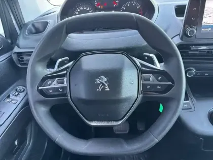 Photo 8 Peugeot Partner  FOURGON LONG 950 KG BLUEHDI 130 S&S EAT8