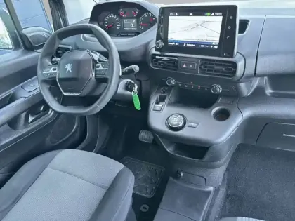 Photo 7 Peugeot Partner  FOURGON LONG 950 KG BLUEHDI 130 S&S EAT8