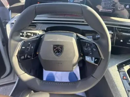 Photo 7 Peugeot 3008  Hybrid 145 e-DCS6