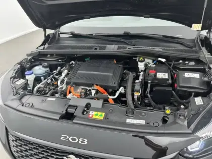 Photo 14 Peugeot 208  Electrique 50 kWh 136ch