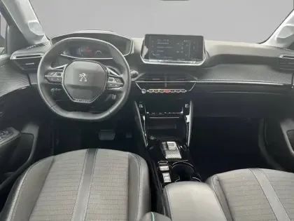 Photo 7 Peugeot 208  Electrique 50 kWh 136ch