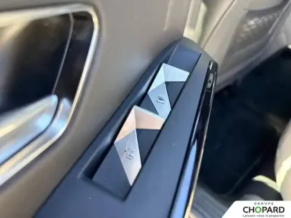 Photo 28 DS DS 7 DS7 Crossback Hybride E-Tense 300 EAT8 4x4