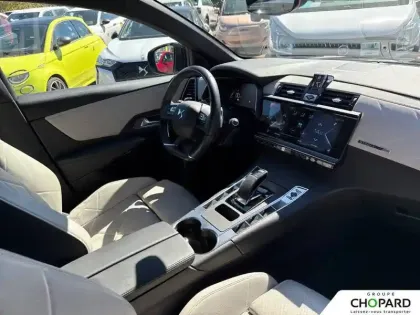 Photo 12 DS DS 7 DS7 Crossback Hybride E-Tense 300 EAT8 4x4