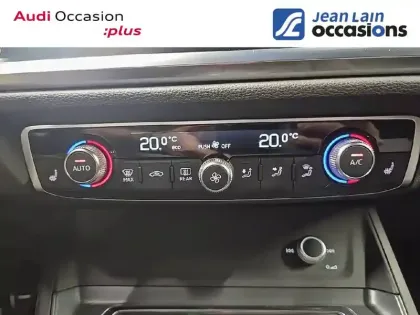 Photo 13 Audi Q3  45 TFSIe 245 ch S tronic 6