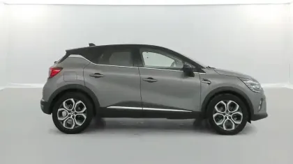 Photo 14 Renault Captur  E-Tech full hybrid 145