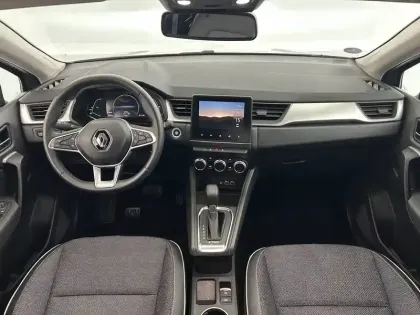 Photo 37 Renault Captur  E-Tech full hybrid 145