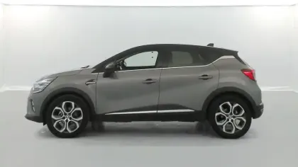 Photo 10 Renault Captur  E-Tech full hybrid 145