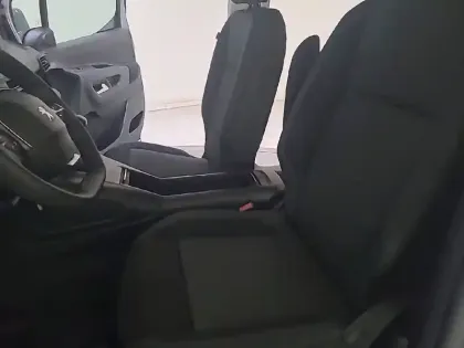 Photo 13 Peugeot Rifter  Standard BlueHDi 130 S&S BVM6